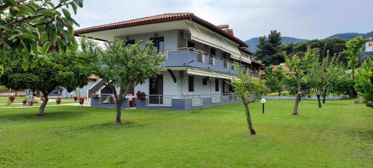 Maria - Pavlos Studios And Apartments Vourvourou Exterior foto